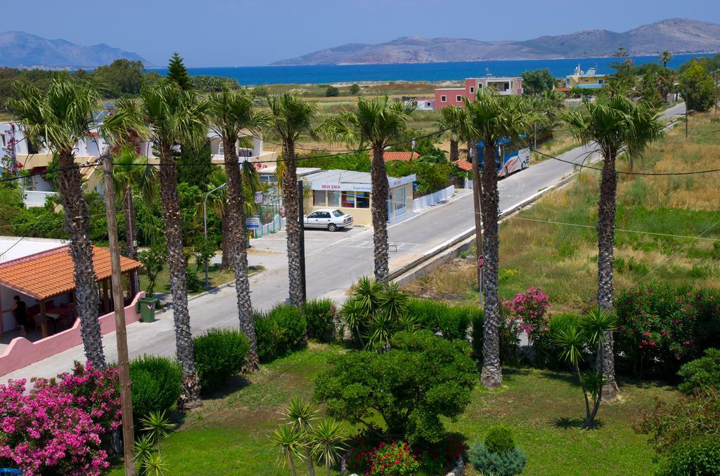 Giakalis Aparthotel Marmari  Exterior photo